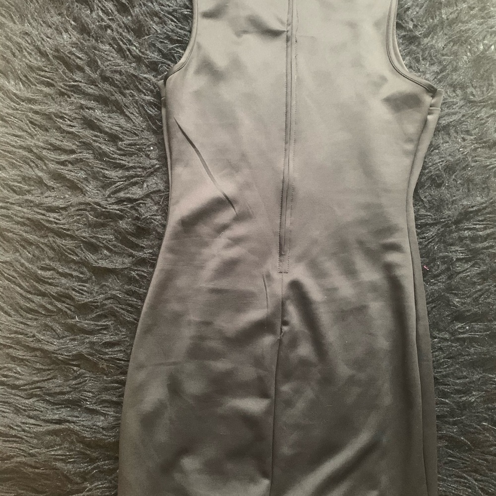 Dress - Picture 5 of 5